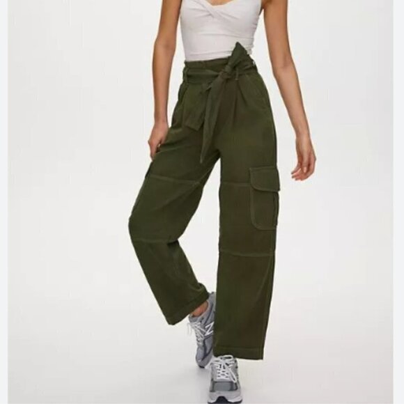 Aritzia Pants - ❌SOLD❌ Aritzia Wide leg Cargo Pants linen cotton olive green tie front size 2